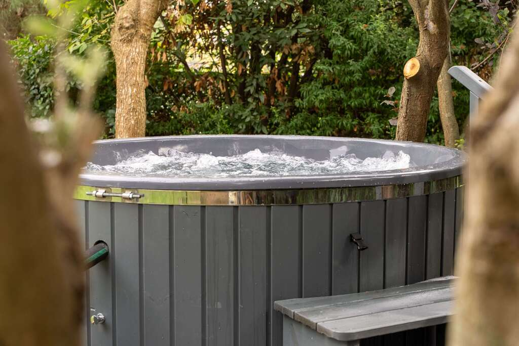 Zekeriyaköy Viva Hot Tub - Odun Ocaklı